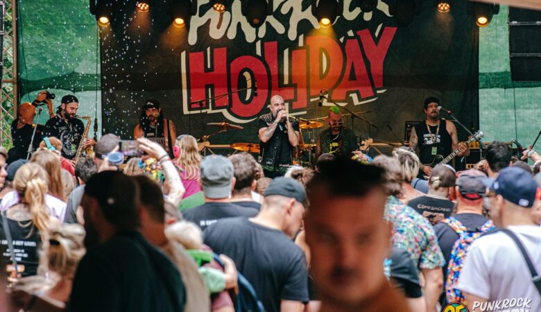 Punk Rock Holiday 2025